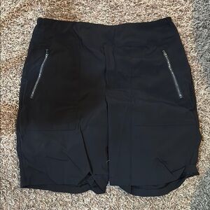 Athleta Trekkie Bermuda Shorts - 12